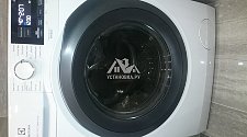 Установить в ванной комнате отдельностоящую стиральную машину Electrolux EW7WR368SR