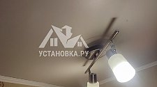 Установить люстру