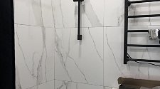 Установить держатель для душевой лейки