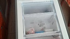 Перенавесить двери холодильника