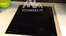 Установить/Подключить плиту/варочную панель.
