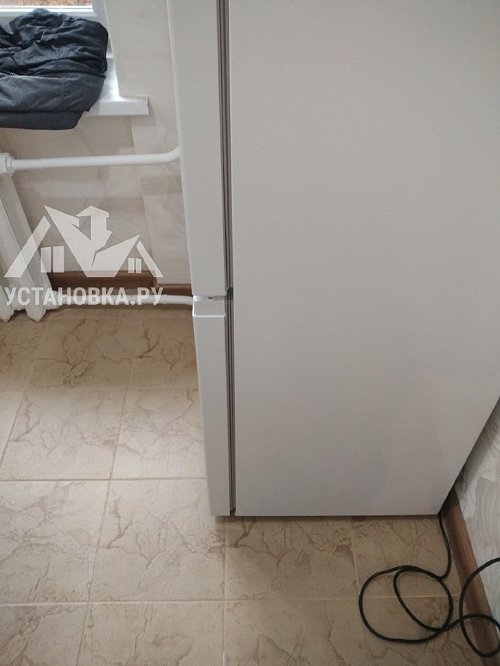 Перенавесить двери холодильника