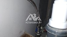 Установить настольную посудомоечную машину