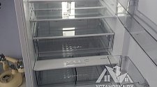 Установить новый отдельно стоящий холодильник