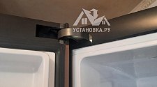 Перенавесить двери холодильника