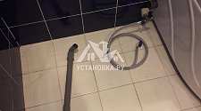 Установить новую отдельностоящую в ванной на готовые коммуникации стиральную машину фирмы Indesit