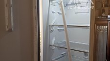 Перенавесить двери холодильника