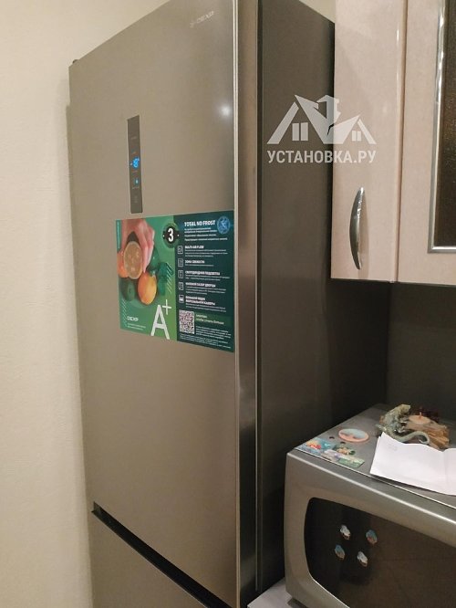 Установить холодильник