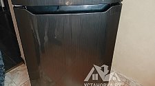Перенавесить двери холодильника