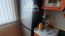 Перенавесить двери холодильника