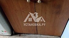 Демонтировать и установить на кухне отдельностоящую стиральную машину Индезит на место прежней