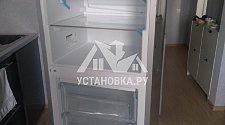 Установить холодильник и перевесить на нём двери в Балашихе