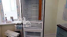 Установить новый отдельно стоящий холодильник