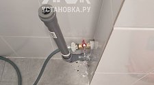 Установить новую отдельностоящую стиральную машину