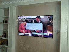 Установить телевизор на кронштейн Samsung UE65NU7400U