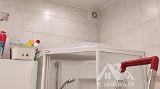 Установить вытяжной вентилятор в ванной комнате