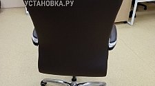 Собрать новое компьютерное кресло Бюрократ _Aura