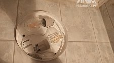 Установить светильник в ванной