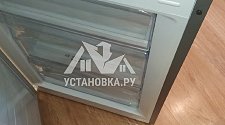 Перевесить двери на холодильнике