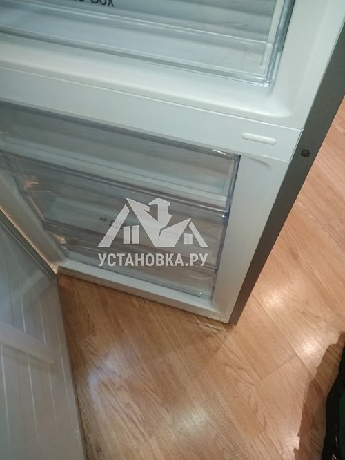 Перевесить двери на холодильнике