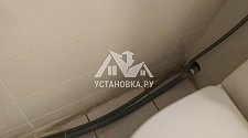 Установить новую отдельностоящую в ванной комнате стиральную машину Indesit BTW D61253