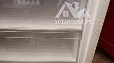 Установить холодильник