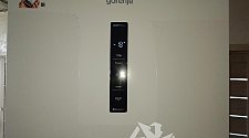 Перенавесить двери холодильника