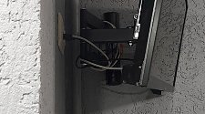 Установить/подвесить и настроить телевизор