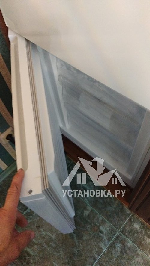 Перенавесить двери холодильника
