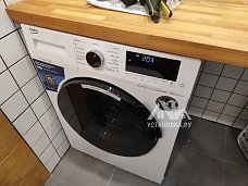 Установить отдельностоящую  стиральную машину