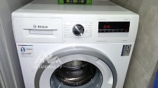 Установить отдельностоящую стиральную машину Bosch WAN 28290 OE в ванной
