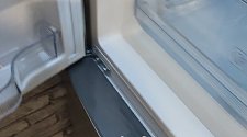Перевесить двери на холодильнике