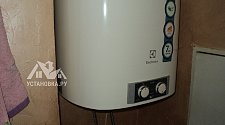 Установить накопительный водонагреватель Electrolux на 100 литров