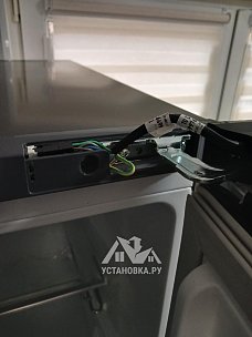 Перевесить двери на холодильнике