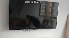 Установить/подвесить и настроить телевизор