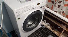 Установить отдельно стоящую стиральную машину hotpoint-ariston в ванной комнате