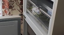 Перевесить двери на холодильнике