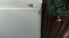 Перенавесить двери холодильника
