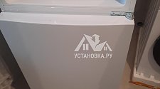 Перевесить двери холодильника