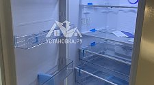 Установить стиральную машину и перенавесить двери холодильника