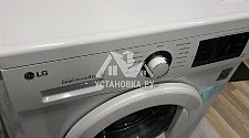 Установить в ванной комнате отдельностоящую стиральную машину LG FH0G6SD0