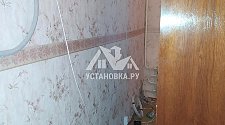 Собрать и установить новую подвесную люстру на крючке