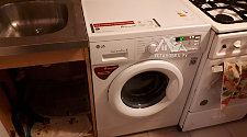 Установить отдельно стоящую стиральную машину LG на кухне